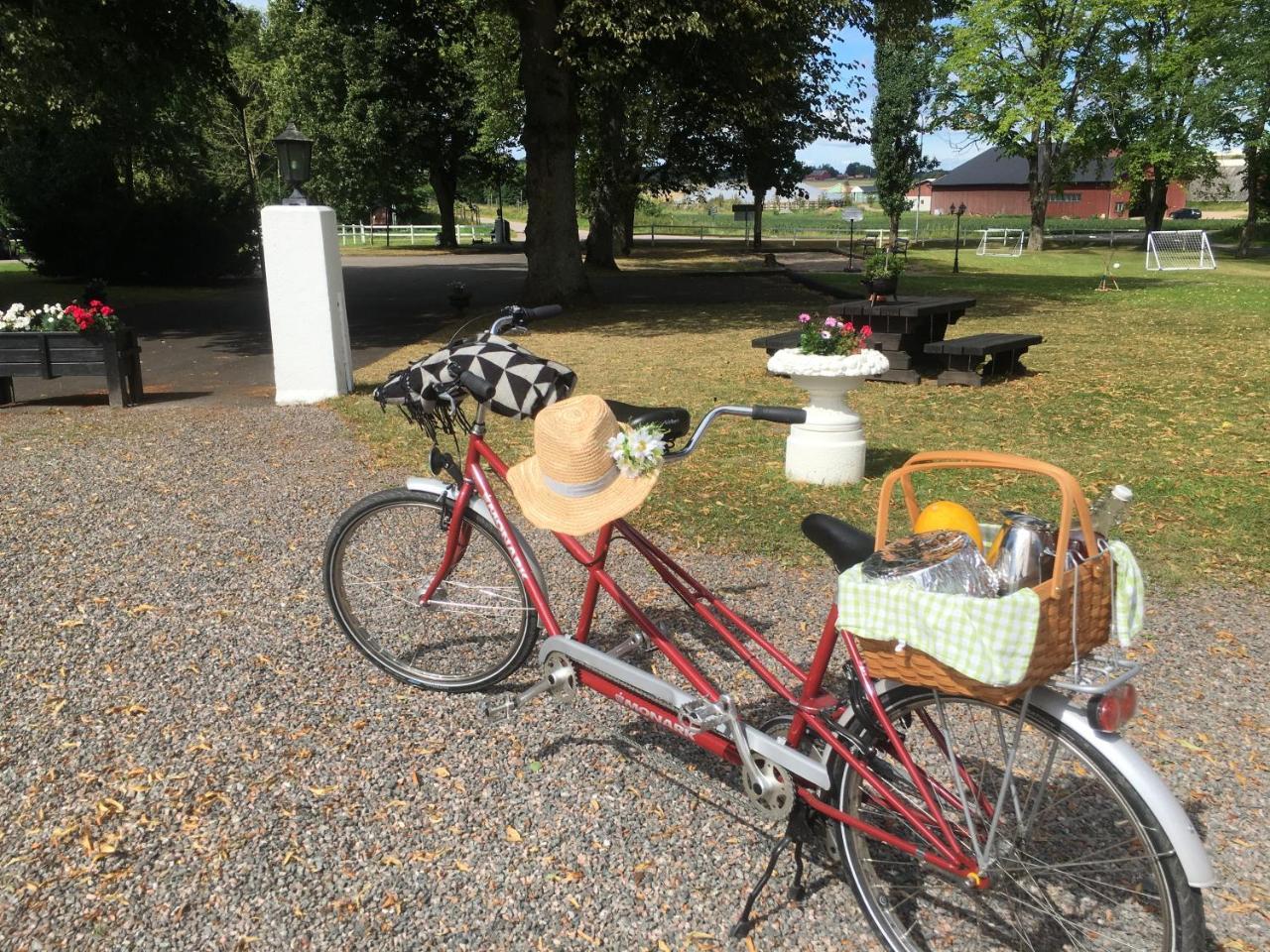 Brunsbo G:A Biskopsgard Hotell & Konferens スカーラ エクステリア 写真